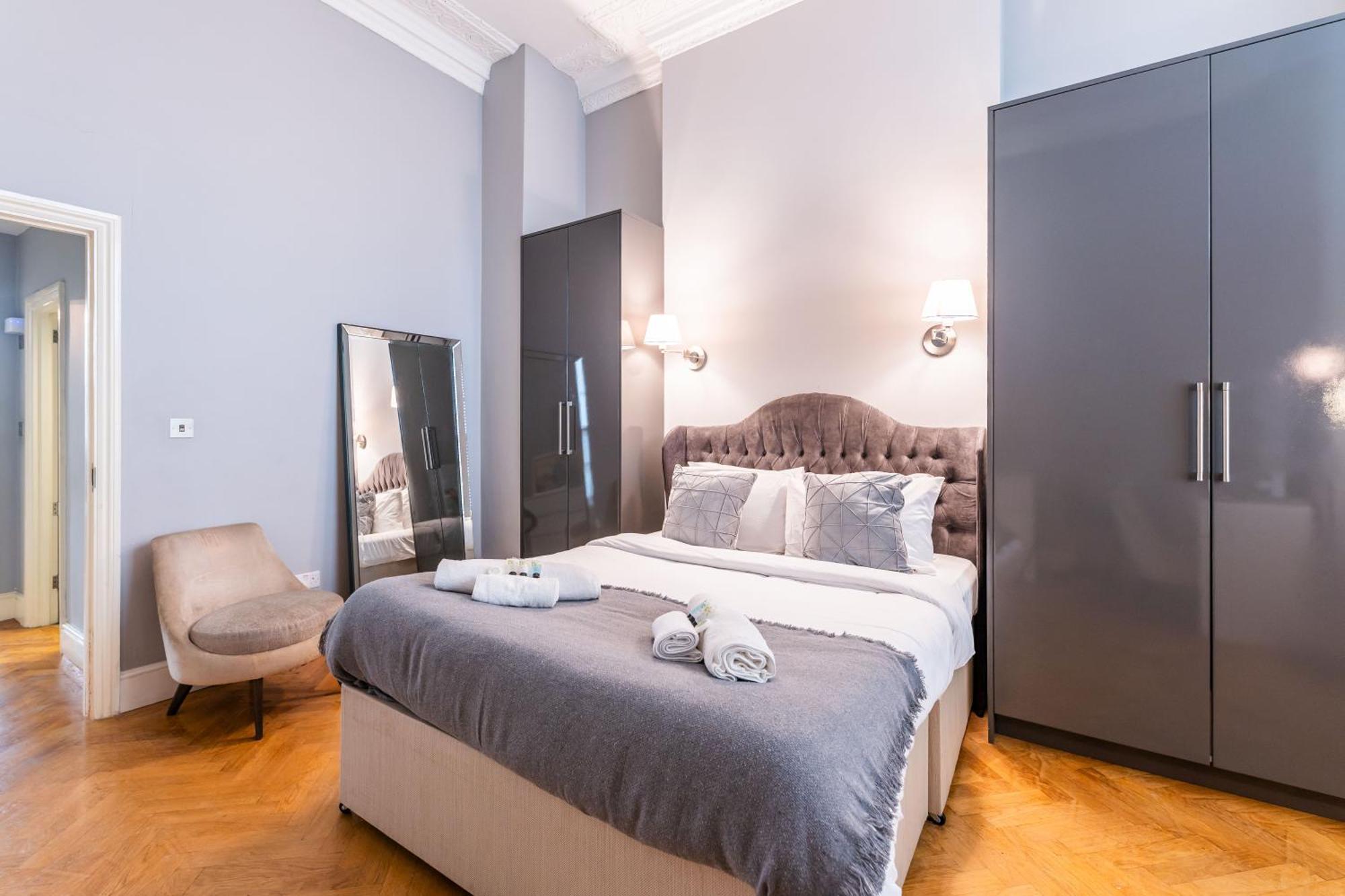 Luxury One Bedroom Flat In Westbourne Terrace Londen