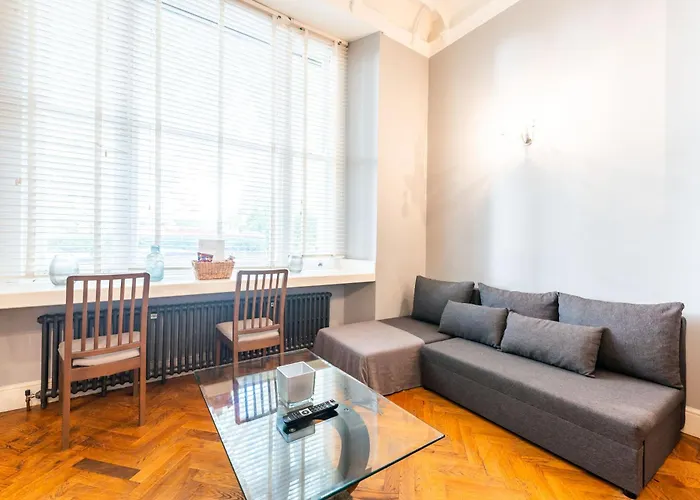 Luxury One Bedroom Flat In Westbourne Terrace